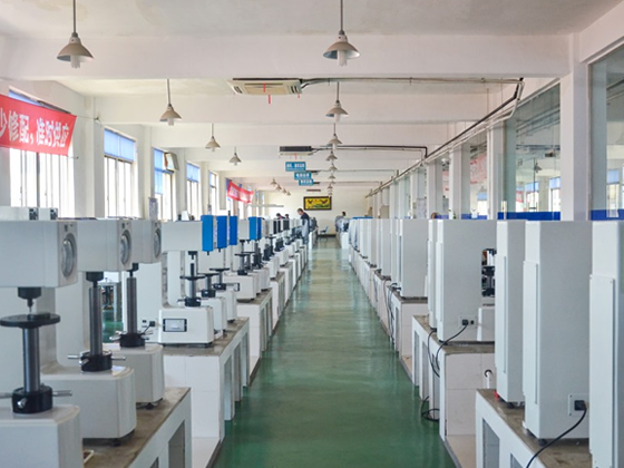 洛氏硬度計(jì)車間裝配實(shí)景